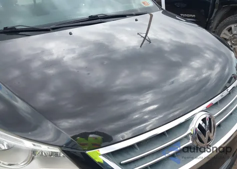 2012 Volkswagen Routan Se z USA, uszkodzony, nr VIN 2C4RVABG0CR391993